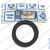 KING PIN SEAL - 2WD