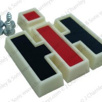 TRACTOR BADGE EMBLEM - IH