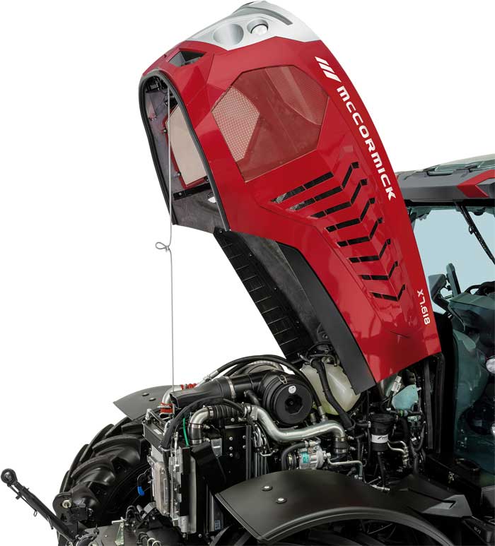 MC_RPD8_X7SWB_VT-Drive_MetallicRed_NewDecal_Studio_013 McCormick SWB tractor engine