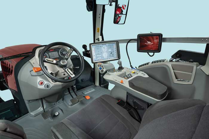 MC_RPF2_X8_MetallicRed_NewCab_Studio_021 VT-Drive the continuously varying transmission