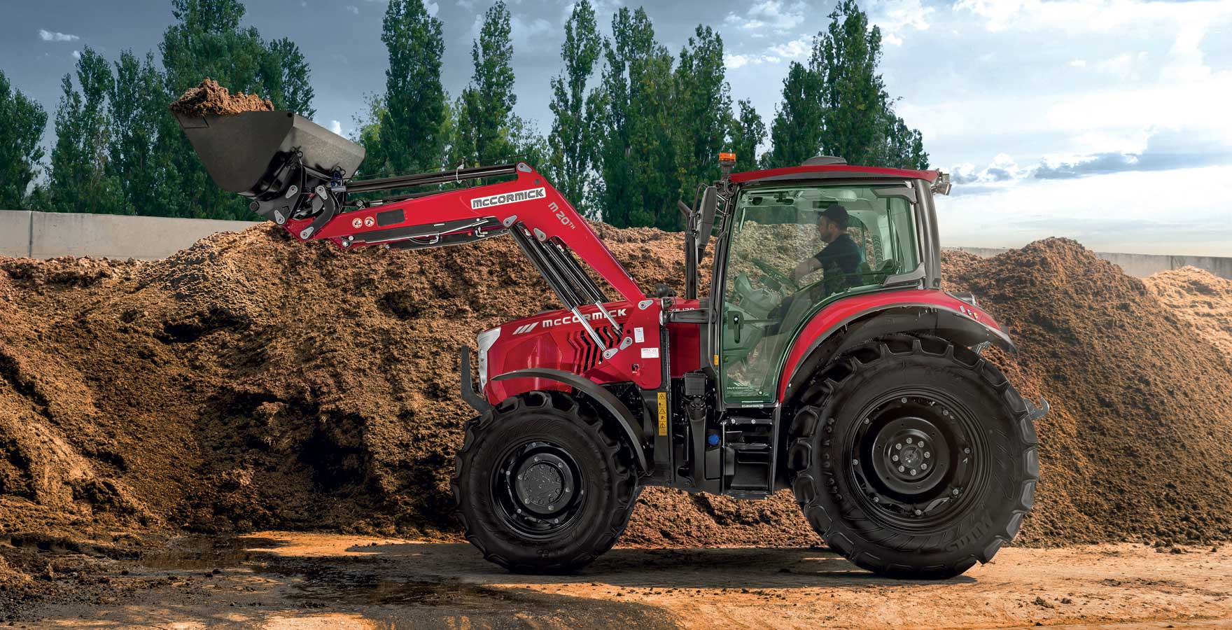 MC_RS2B_X5_MetallicRed_NewDecal_Field_FrontLoader_2023Calendar